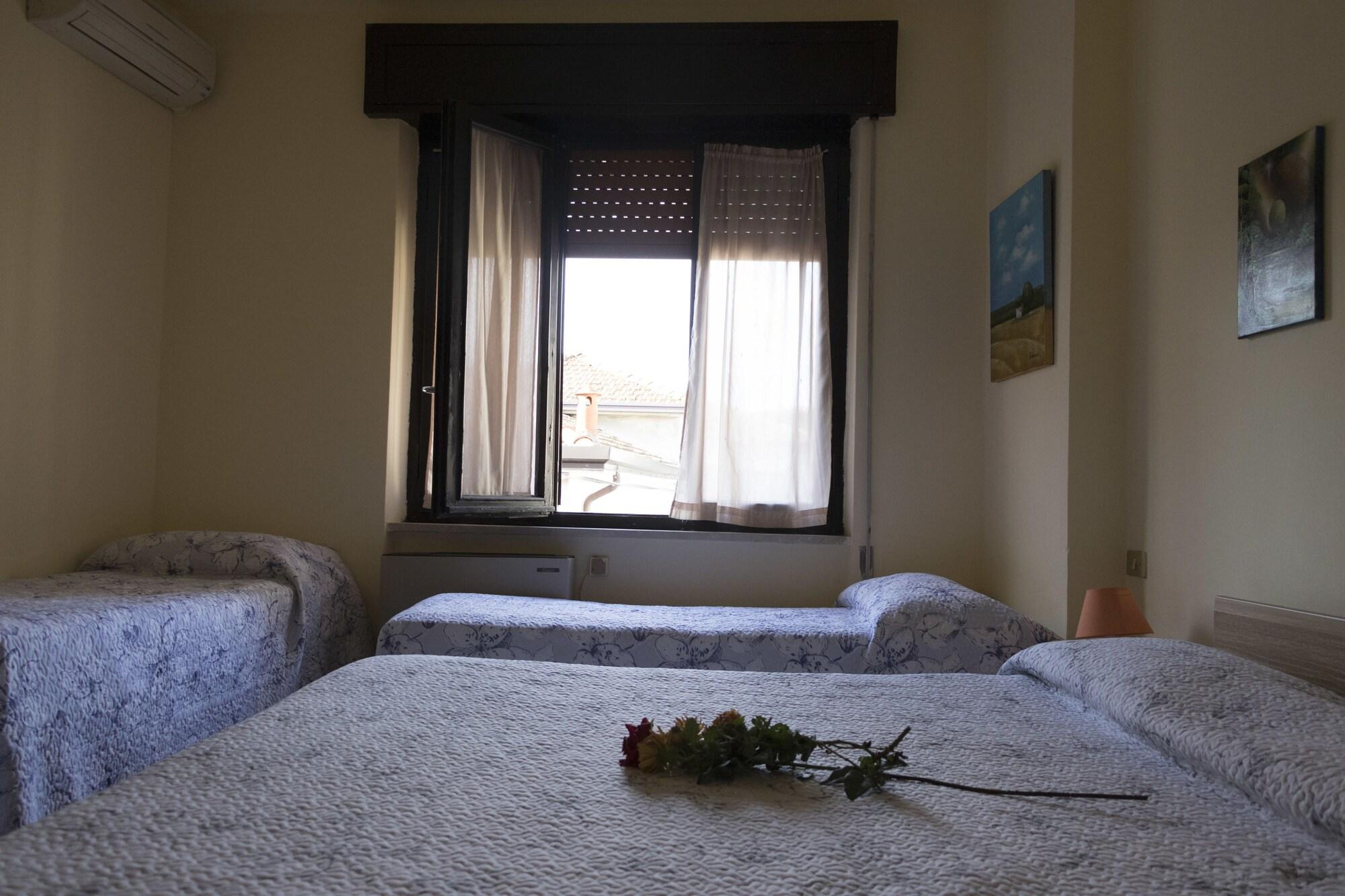Hotel Primavera Ντεζεντσάνο ντελ Γκάρντα Εξωτερικό φωτογραφία